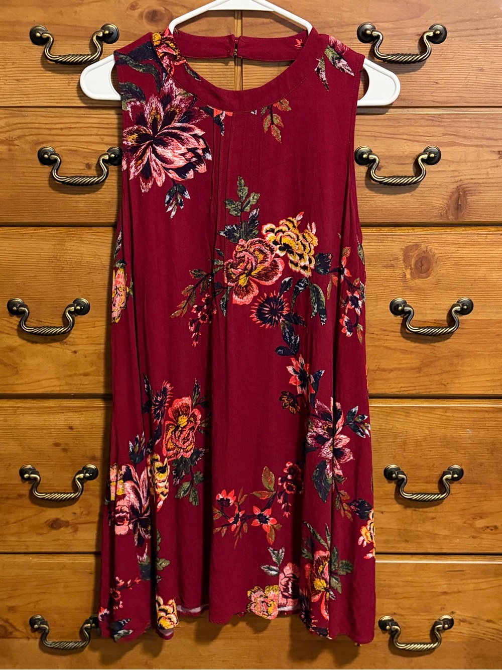 Eyeshadow Top in Burgundy with Multicolor Trim